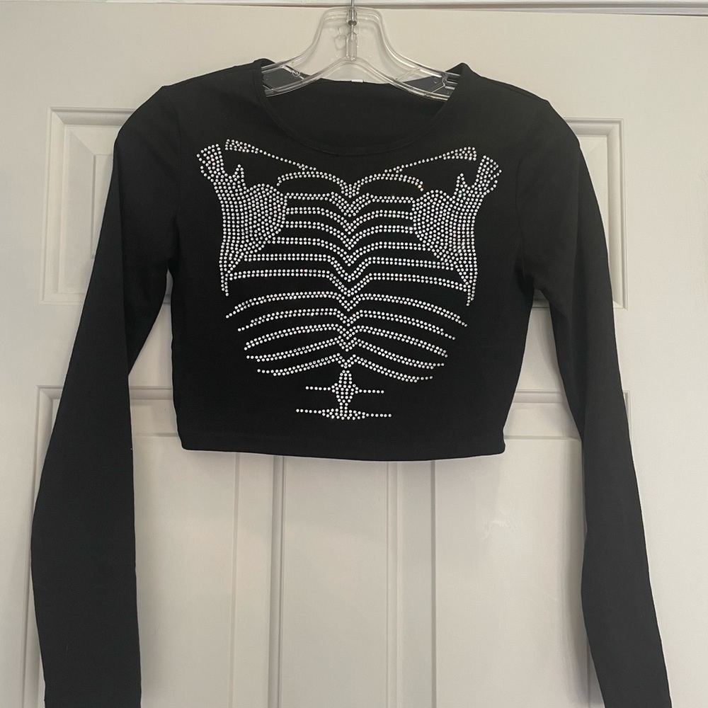 Black Cropped Long Sleeve rhinestone small NWT